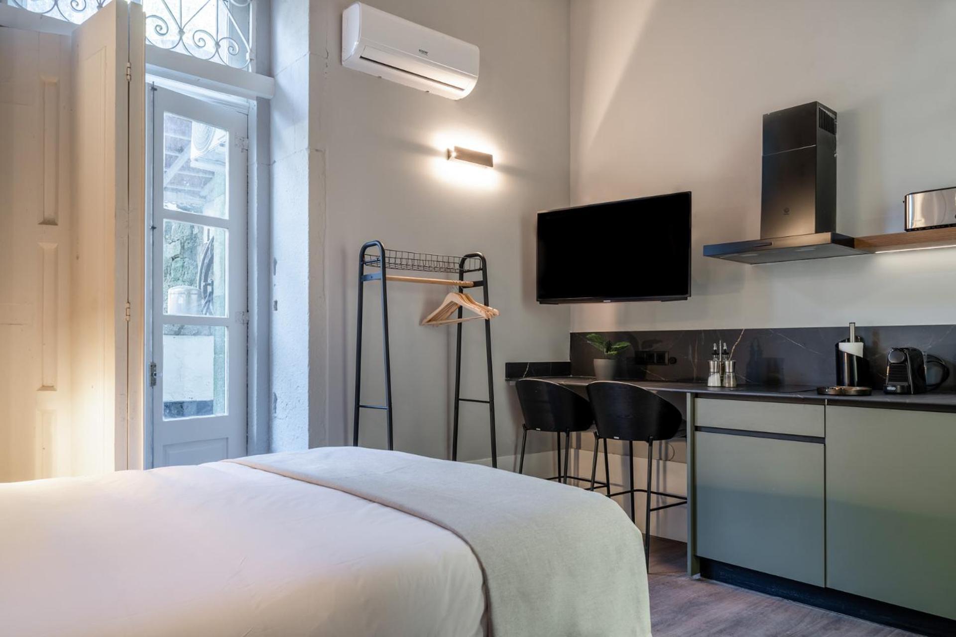 Limehome Porto Rua De Dom Manuel II Room photo
